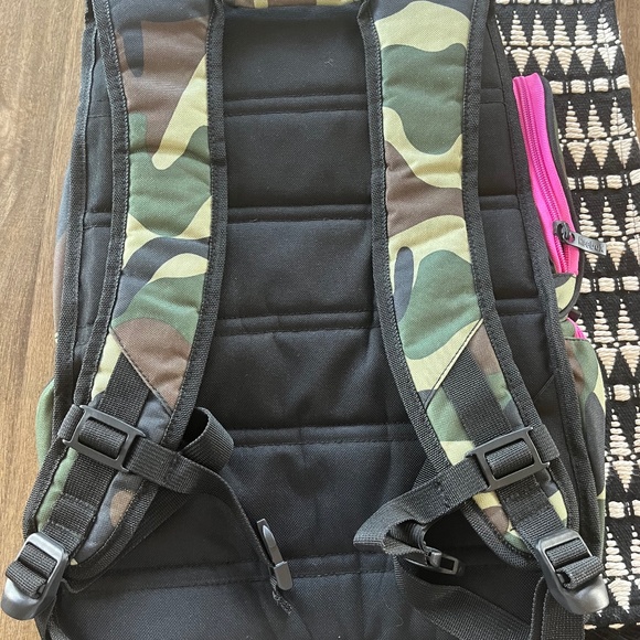 Reebok camo backpack - Picture 2 of 5